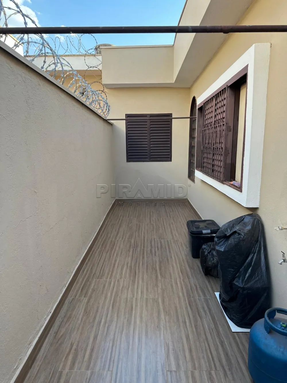 Alugar Casa / Padr&atilde;o em Ribeir&atilde;o Preto R$ 2.990,00 - Foto 15
