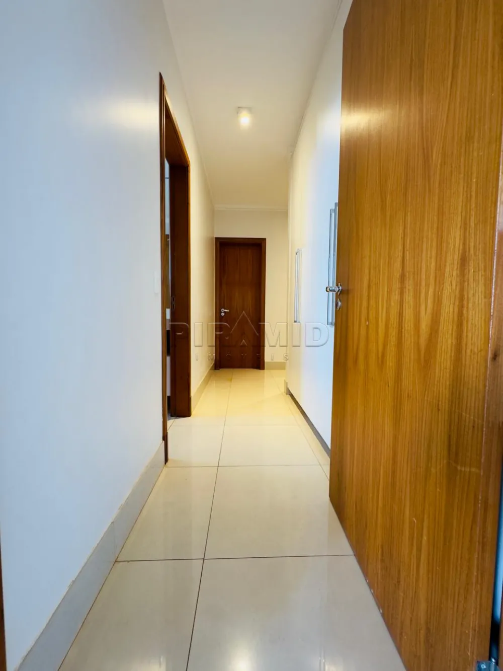 Alugar Apartamento / Padr&atilde;o em Ribeir&atilde;o Preto R$ 3.800,00 - Foto 4