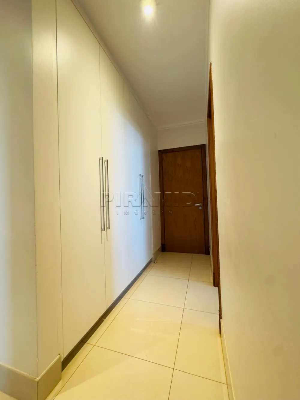 Alugar Apartamento / Padr&atilde;o em Ribeir&atilde;o Preto R$ 3.800,00 - Foto 5