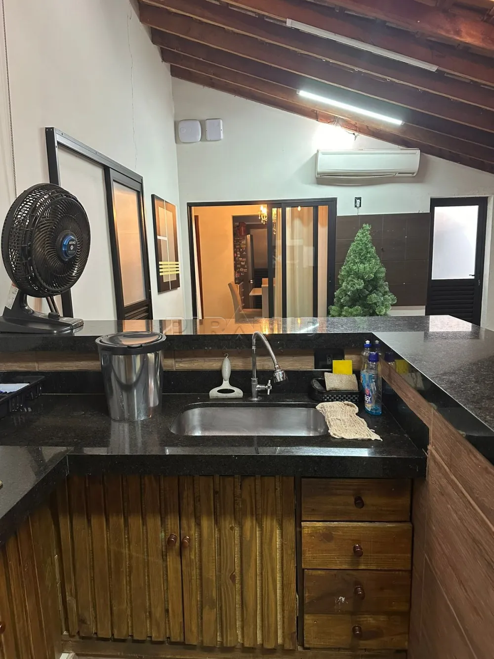 Alugar Casa / Padr&atilde;o em Ribeir&atilde;o Preto R$ 4.100,00 - Foto 18