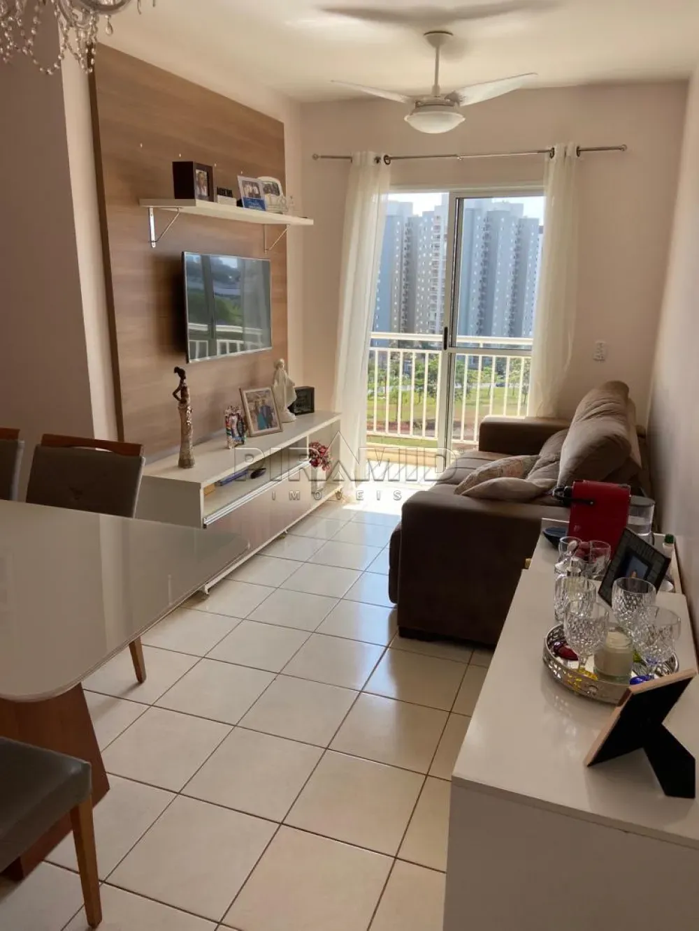 Alugar Apartamento / Padr&atilde;o em Ribeir&atilde;o Preto R$ 2.200,00 - Foto 2
