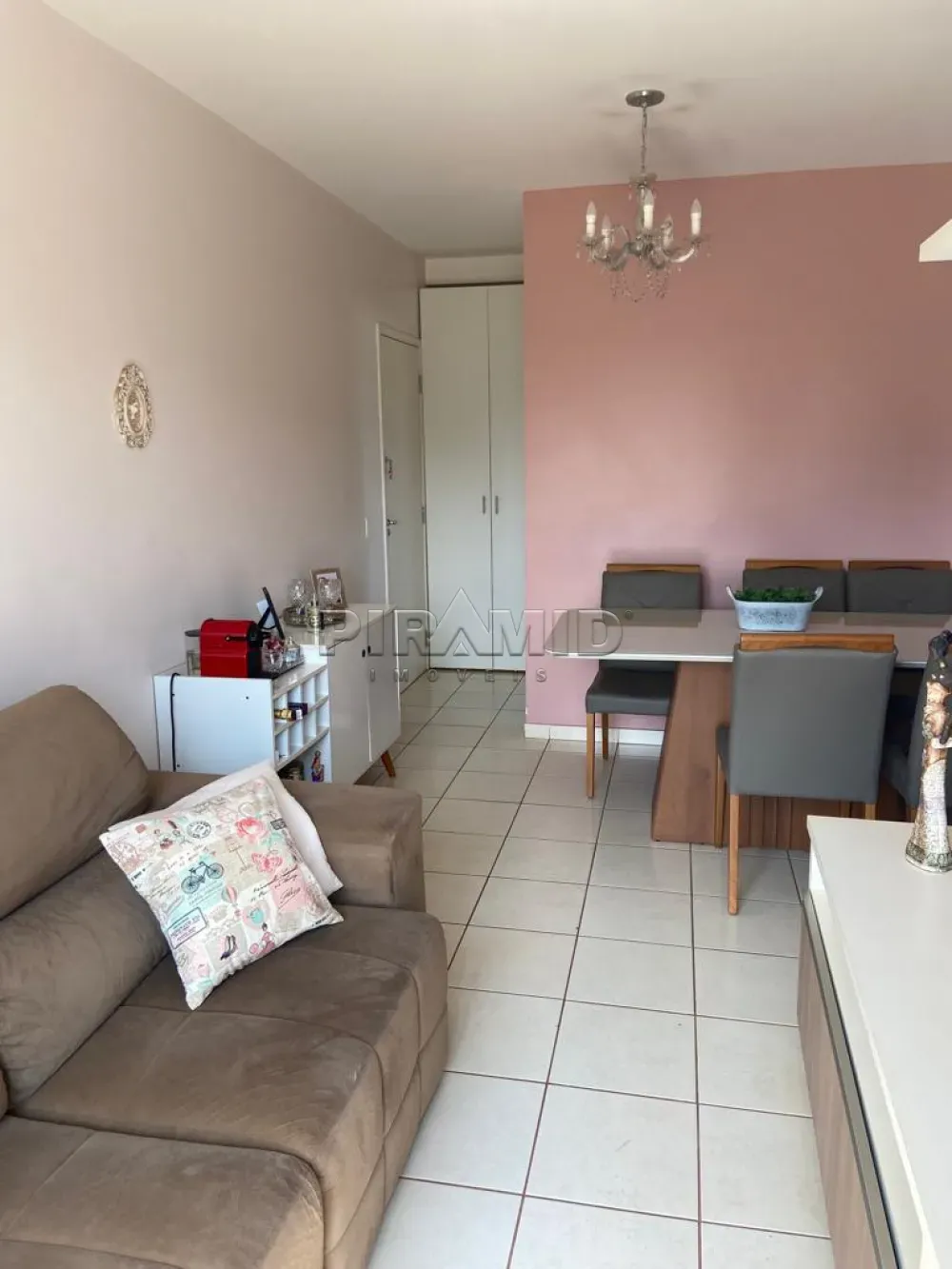 Alugar Apartamento / Padr&atilde;o em Ribeir&atilde;o Preto R$ 2.200,00 - Foto 3