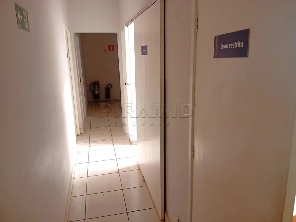 Alugar Comercial / Casa em Ribeir&atilde;o Preto R$ 8.000,00 - Foto 12