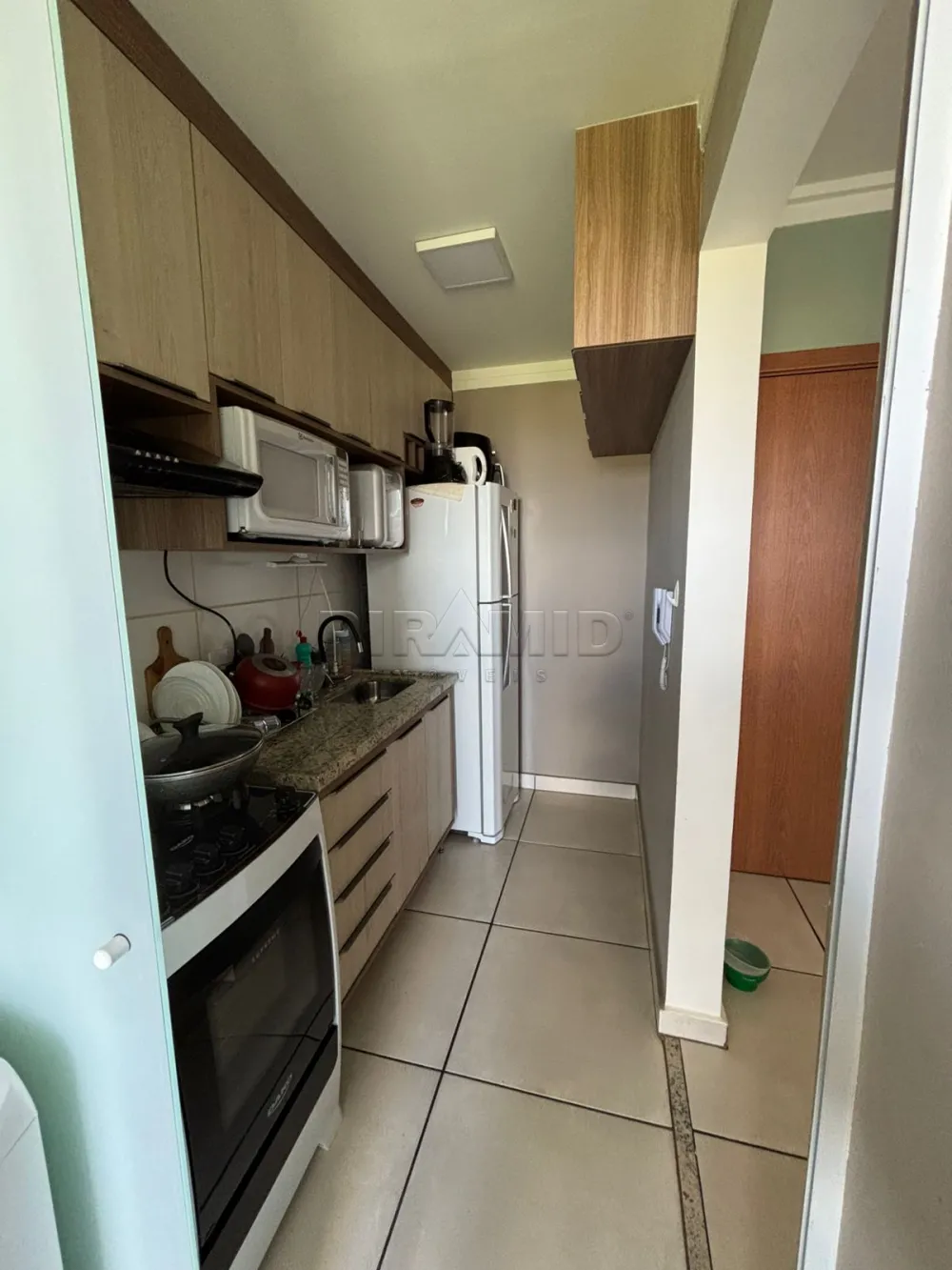 Comprar Apartamento / Padr&atilde;o em Ribeir&atilde;o Preto R$ 300.000,00 - Foto 13