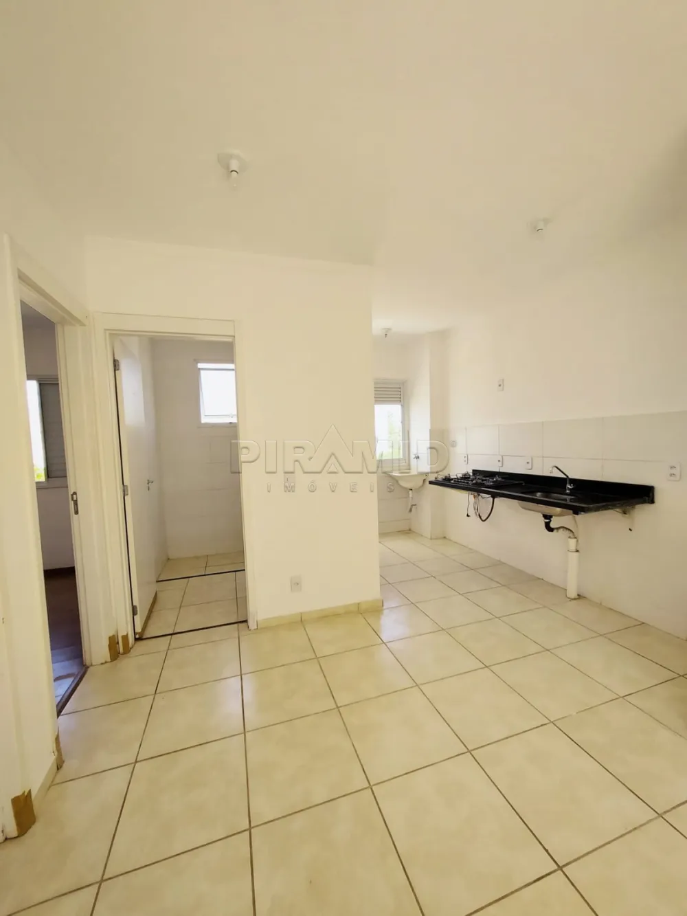 Alugar Apartamento / Padr&atilde;o em Ribeir&atilde;o Preto R$ 600,00 - Foto 3