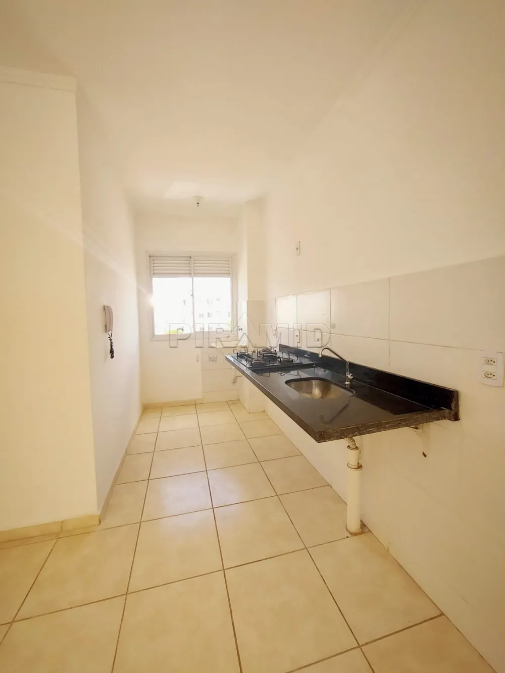 Alugar Apartamento / Padr&atilde;o em Ribeir&atilde;o Preto R$ 600,00 - Foto 12