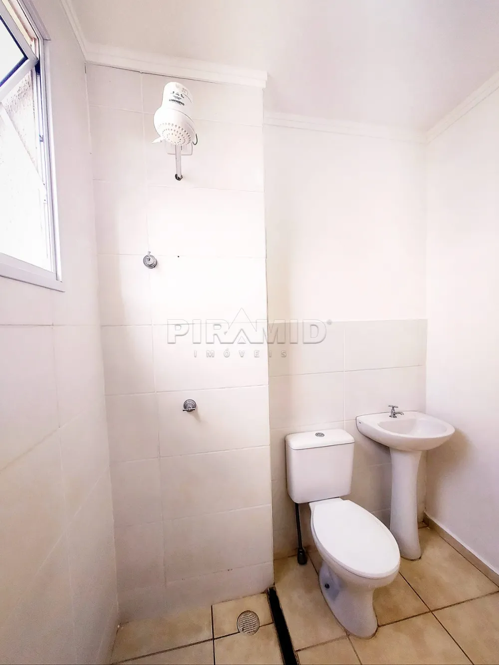 Alugar Apartamento / Padr&atilde;o em Ribeir&atilde;o Preto R$ 600,00 - Foto 6