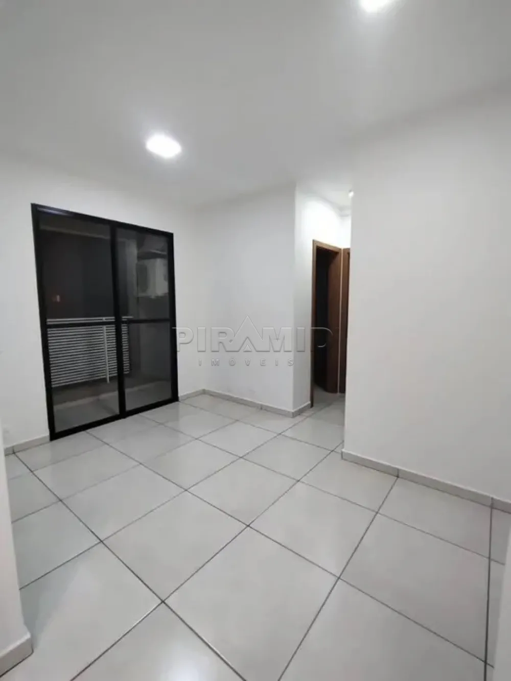 Alugar Apartamento / Padr&atilde;o em Ribeir&atilde;o Preto R$ 2.300,00 - Foto 1