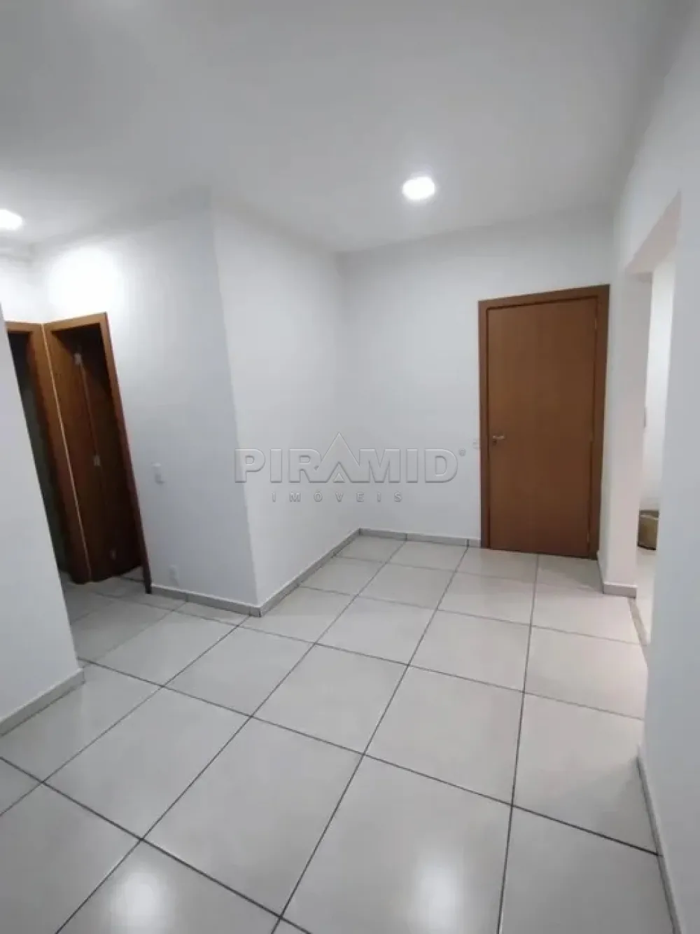 Alugar Apartamento / Padr&atilde;o em Ribeir&atilde;o Preto R$ 2.300,00 - Foto 2