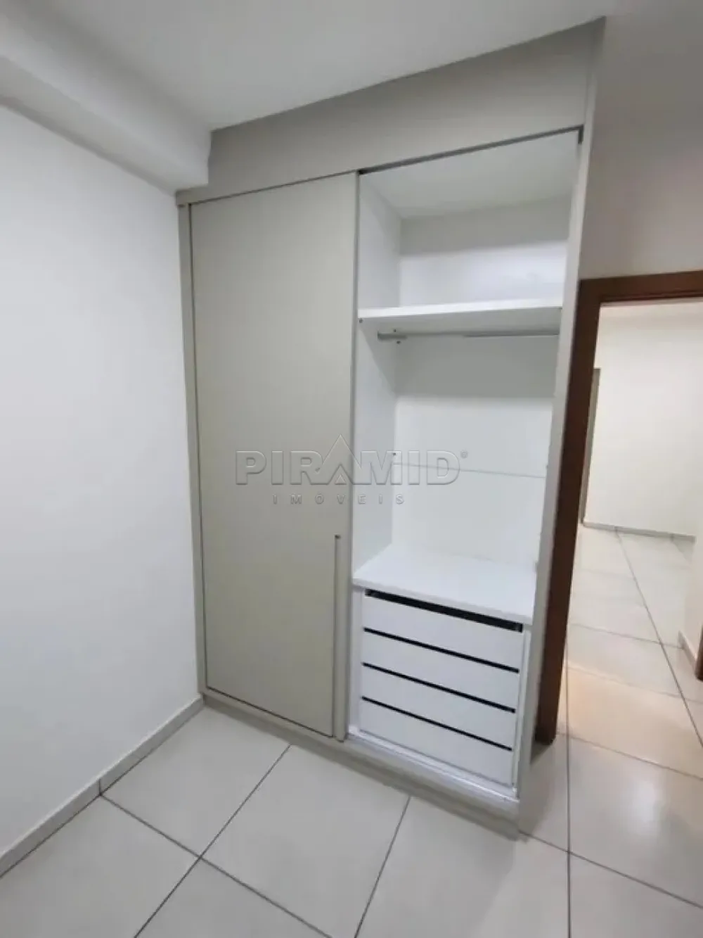 Alugar Apartamento / Padr&atilde;o em Ribeir&atilde;o Preto R$ 2.300,00 - Foto 13