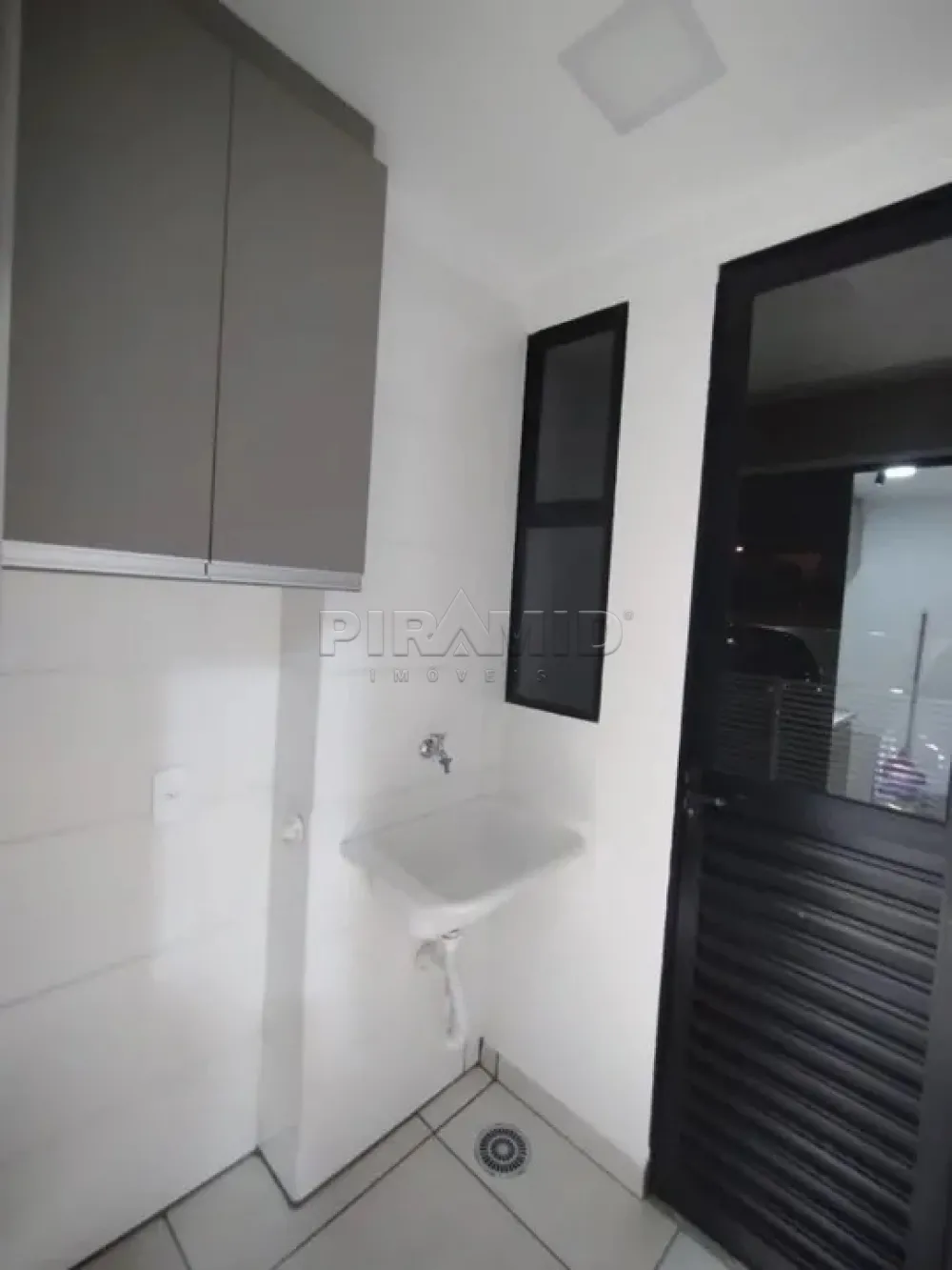 Alugar Apartamento / Padr&atilde;o em Ribeir&atilde;o Preto R$ 2.300,00 - Foto 18