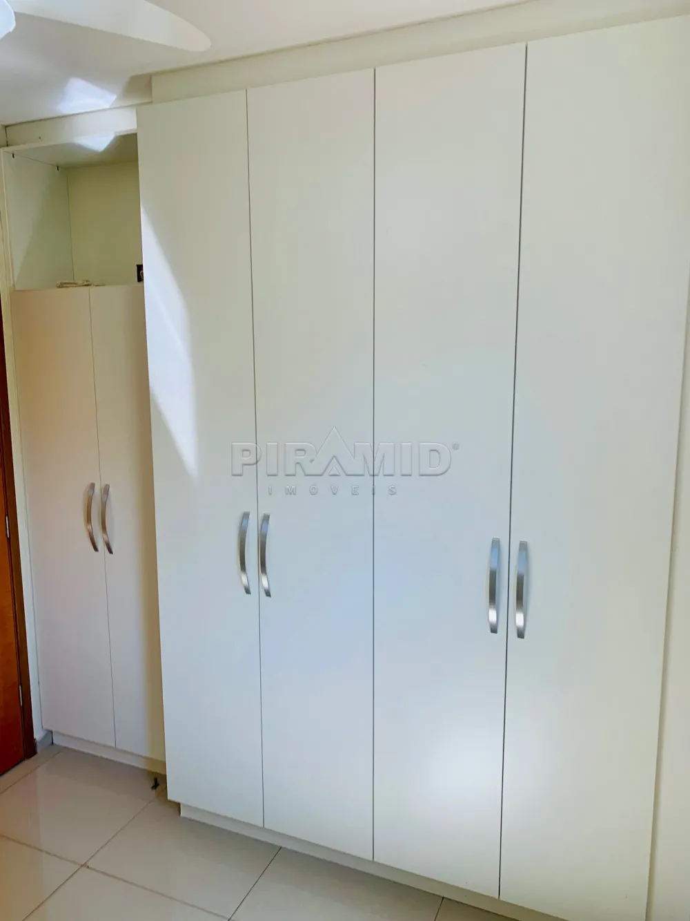 Alugar Apartamento / Padr&atilde;o em Ribeir&atilde;o Preto R$ 1.900,00 - Foto 10