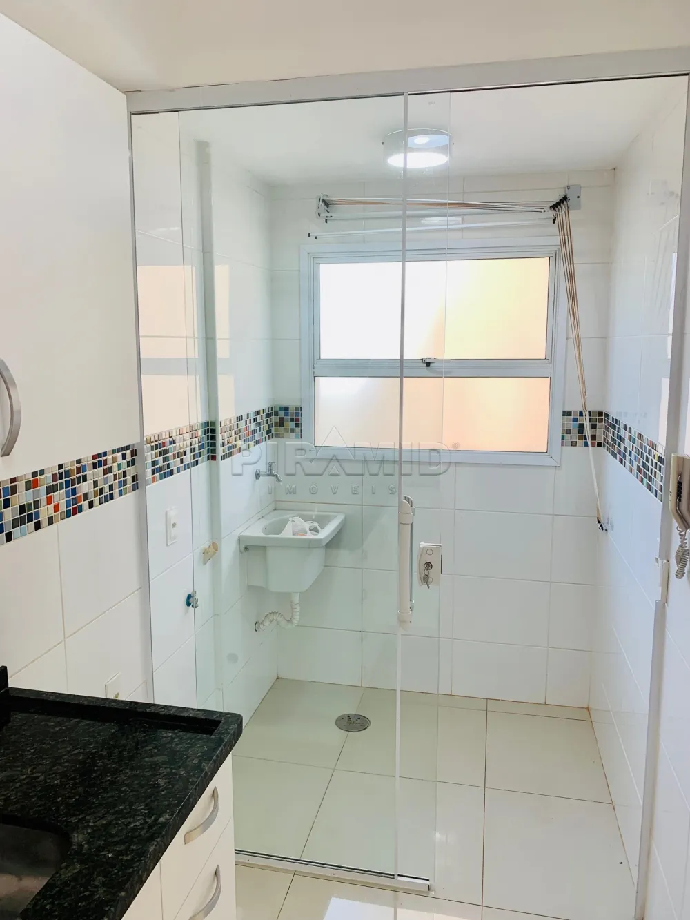 Alugar Apartamento / Padr&atilde;o em Ribeir&atilde;o Preto R$ 1.900,00 - Foto 14