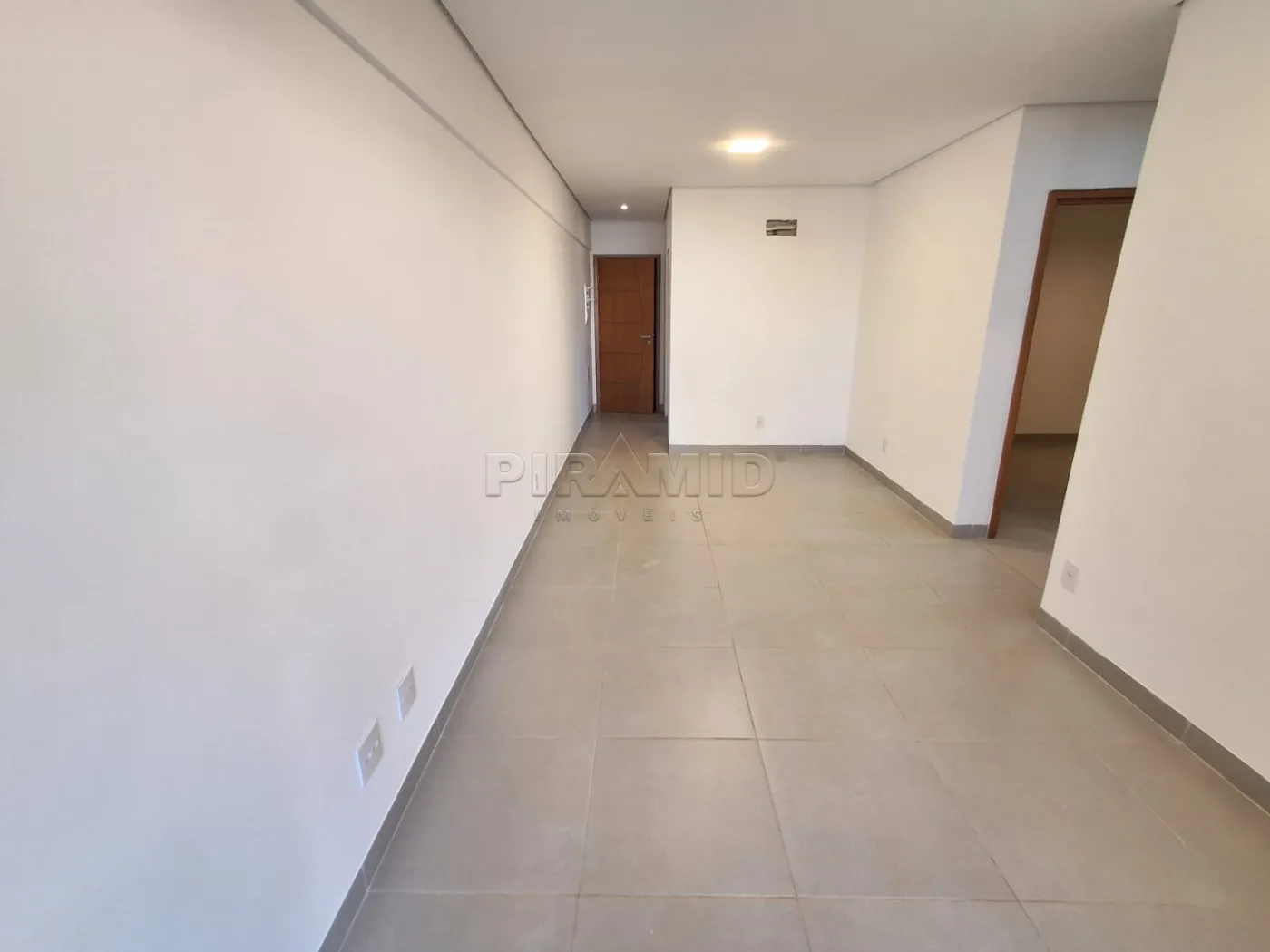 Alugar Apartamento / Padr&atilde;o em Ribeir&atilde;o Preto R$ 2.800,00 - Foto 2