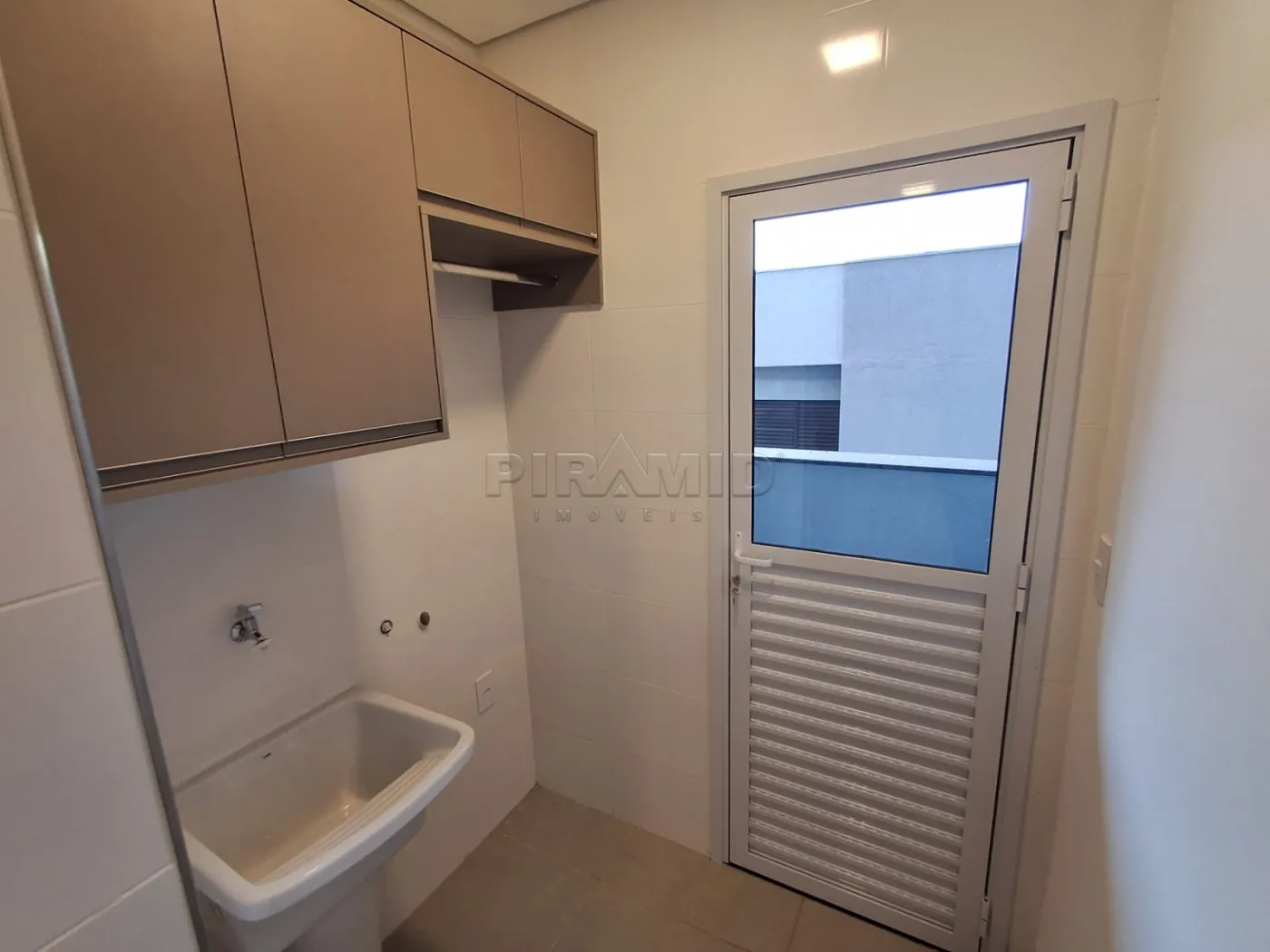 Alugar Apartamento / Padr&atilde;o em Ribeir&atilde;o Preto R$ 2.800,00 - Foto 14