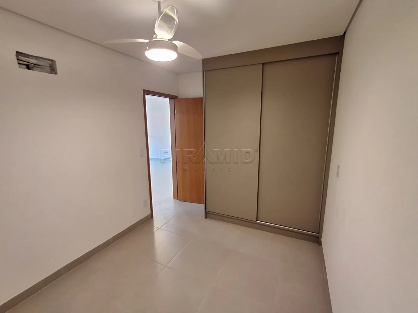 Alugar Apartamento / Padr&atilde;o em Ribeir&atilde;o Preto R$ 2.800,00 - Foto 9