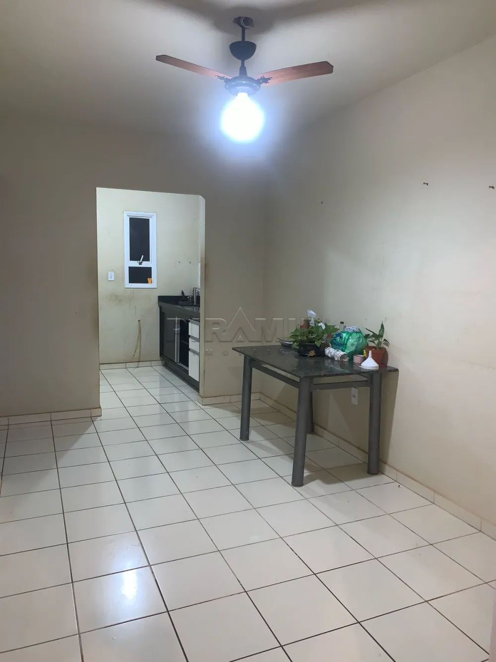 Alugar Casa / Padr&atilde;o em Ribeir&atilde;o Preto R$ 1.700,00 - Foto 3