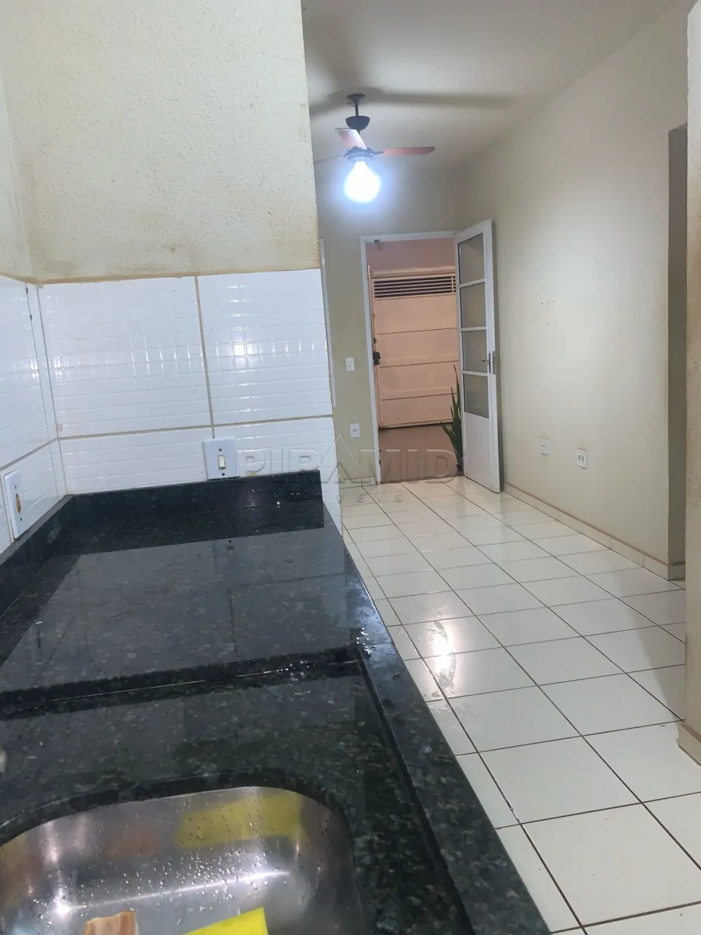 Alugar Casa / Padr&atilde;o em Ribeir&atilde;o Preto R$ 1.700,00 - Foto 8