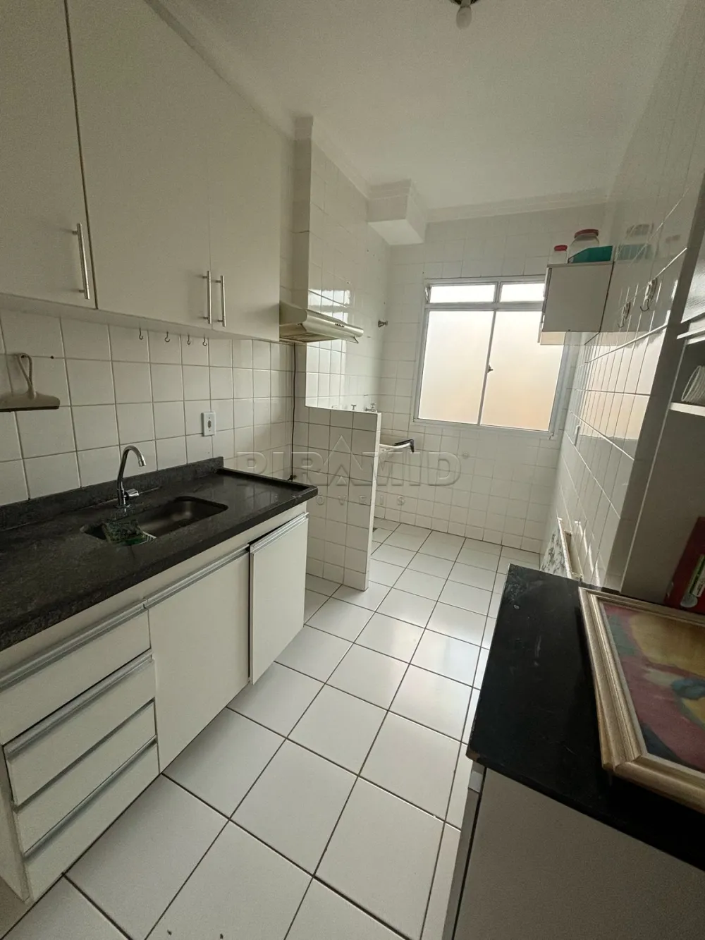 Alugar Apartamento / Padr&atilde;o em Ribeir&atilde;o Preto R$ 700,00 - Foto 5