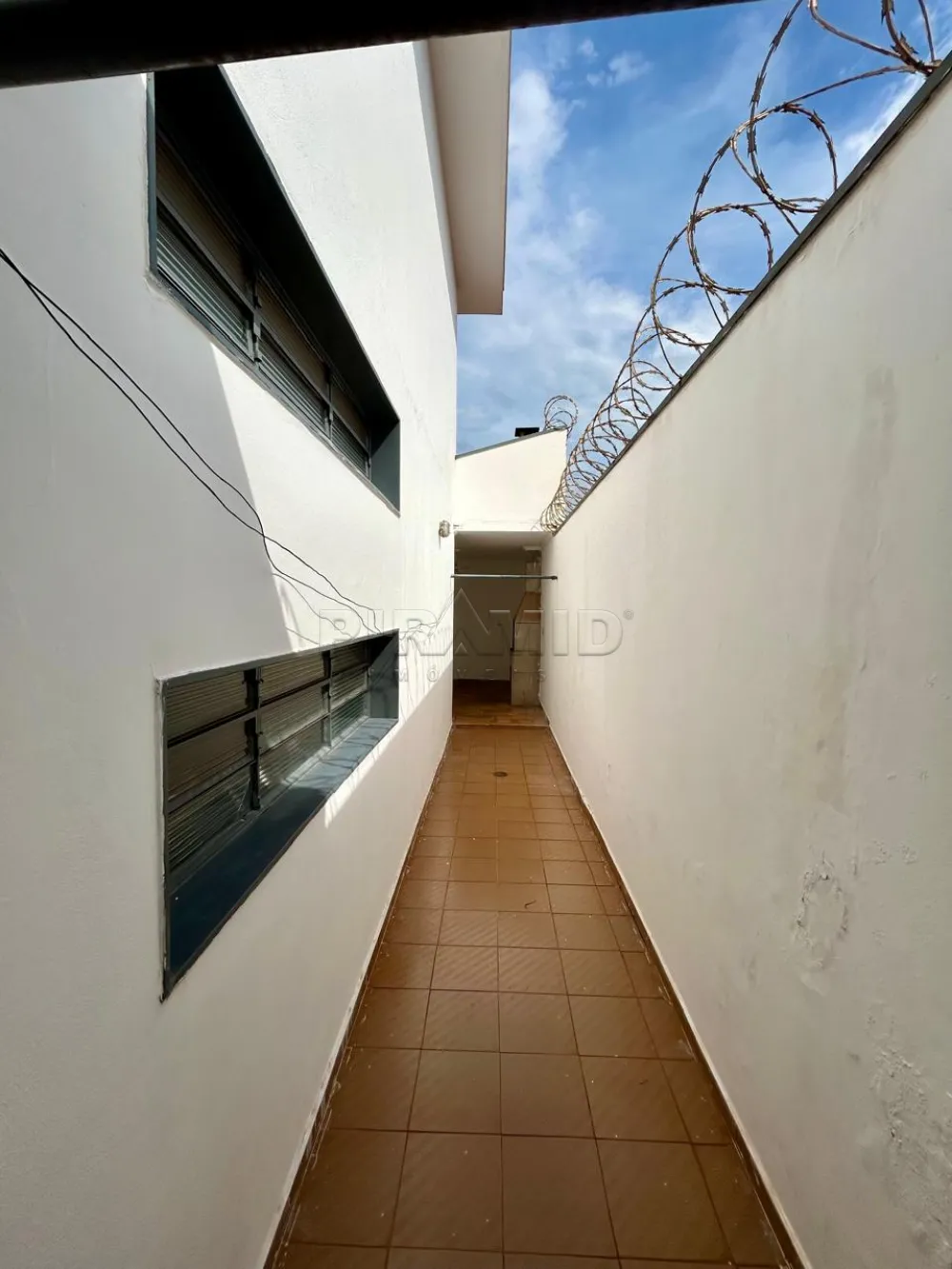 Alugar Casa / Padr&atilde;o em Ribeir&atilde;o Preto R$ 3.000,00 - Foto 38