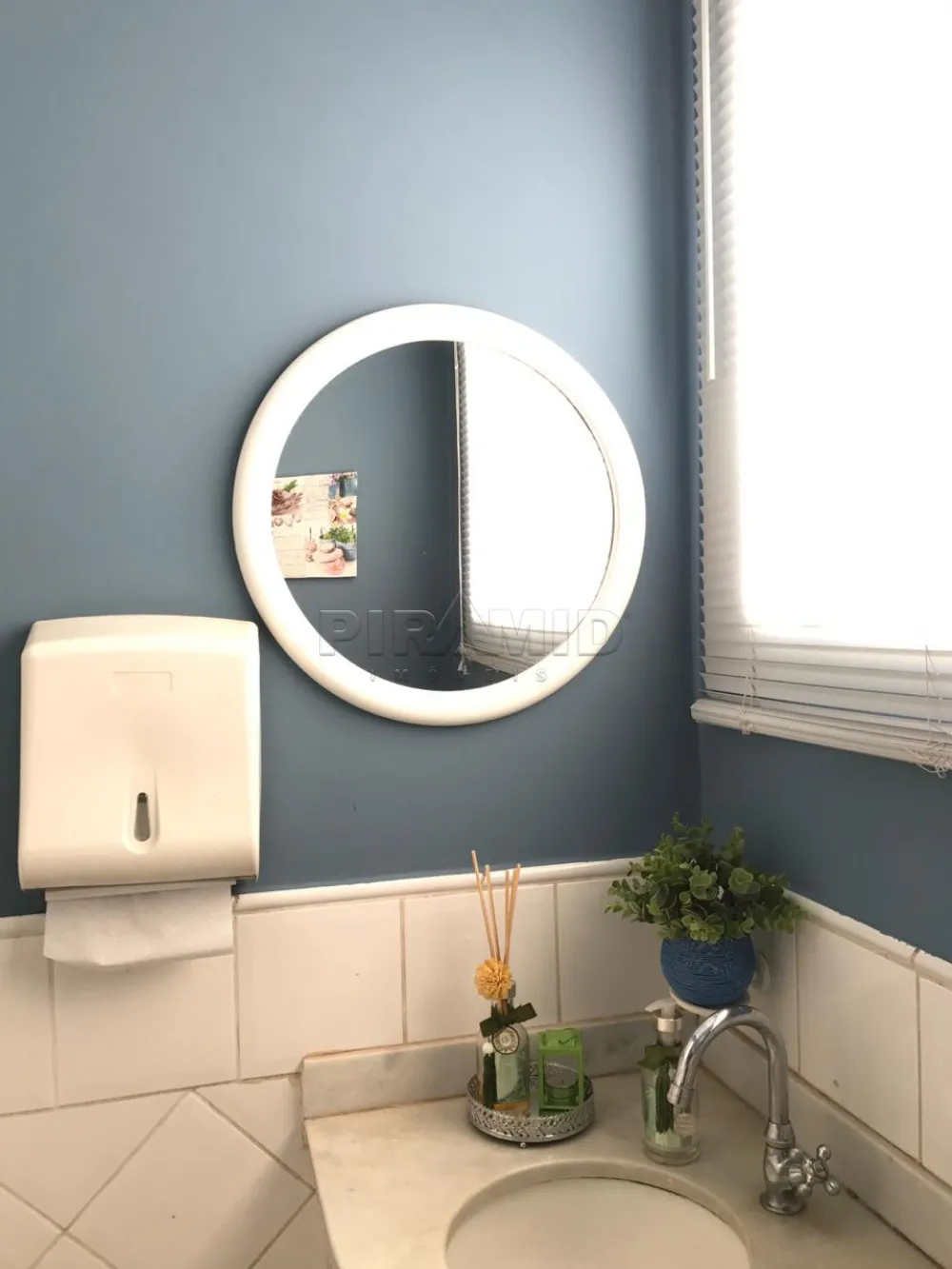 Alugar Comercial / Sala em Ribeir&atilde;o Preto R$ 1.600,00 - Foto 3