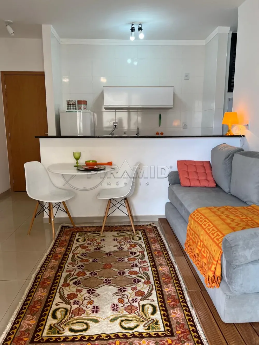 Alugar Apartamento / Kitchnet em Ribeir&atilde;o Preto R$ 1.400,00 - Foto 1