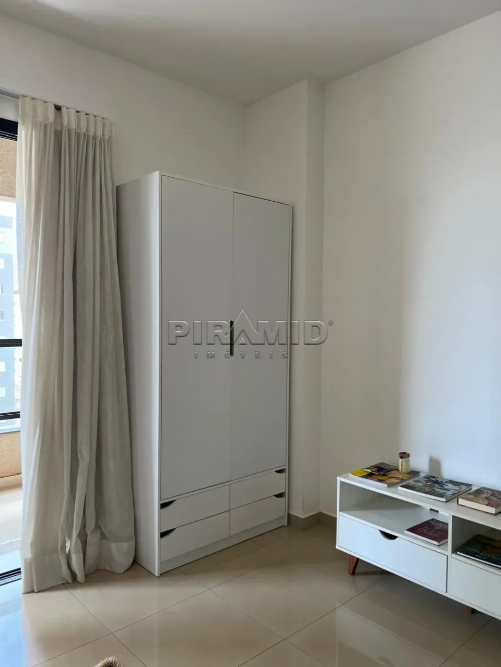 Alugar Apartamento / Kitchnet em Ribeir&atilde;o Preto R$ 1.400,00 - Foto 4