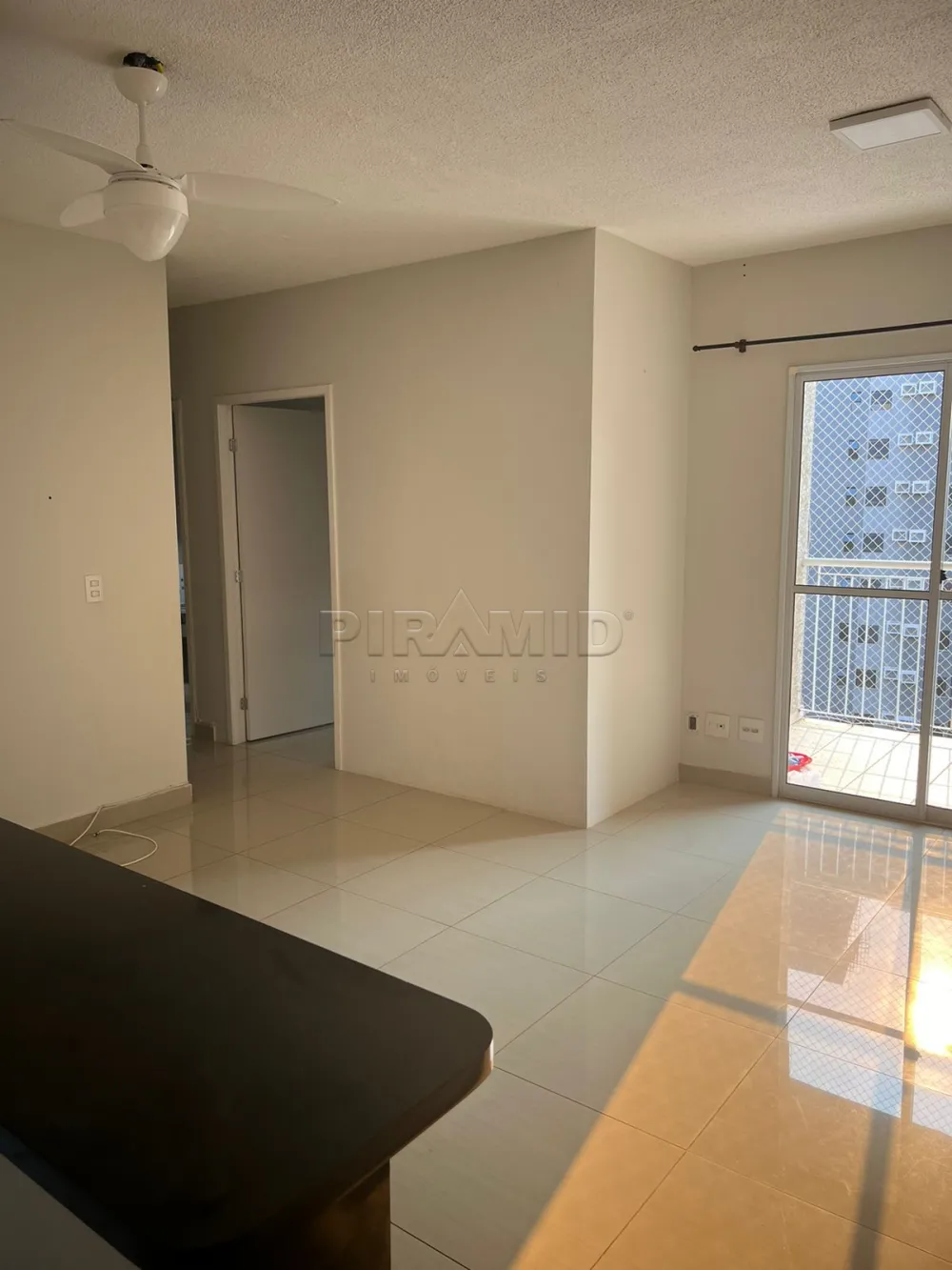 Comprar Apartamento / Padr&atilde;o em Ribeir&atilde;o Preto R$ 320.000,00 - Foto 1