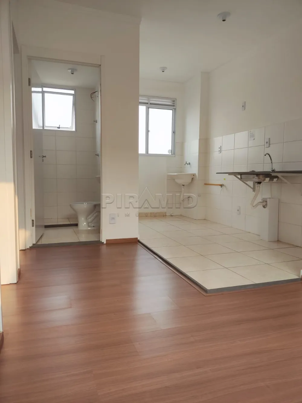 Alugar Apartamento / Padr&atilde;o em Ribeir&atilde;o Preto R$ 800,00 - Foto 9
