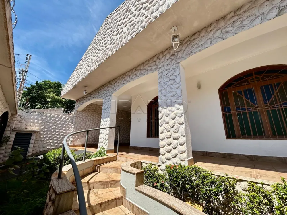 Alugar Casa / Padr&atilde;o em Ribeir&atilde;o Preto R$ 2.100,00 - Foto 1