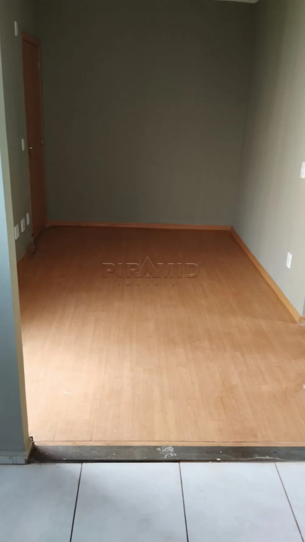 Comprar Apartamento / Padr&atilde;o em Ribeir&atilde;o Preto R$ 140.000,00 - Foto 1