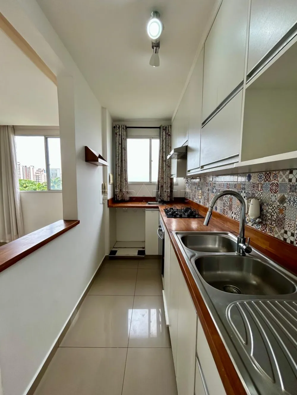 Alugar Apartamento / Padr&atilde;o em Ribeir&atilde;o Preto R$ 1.750,00 - Foto 14