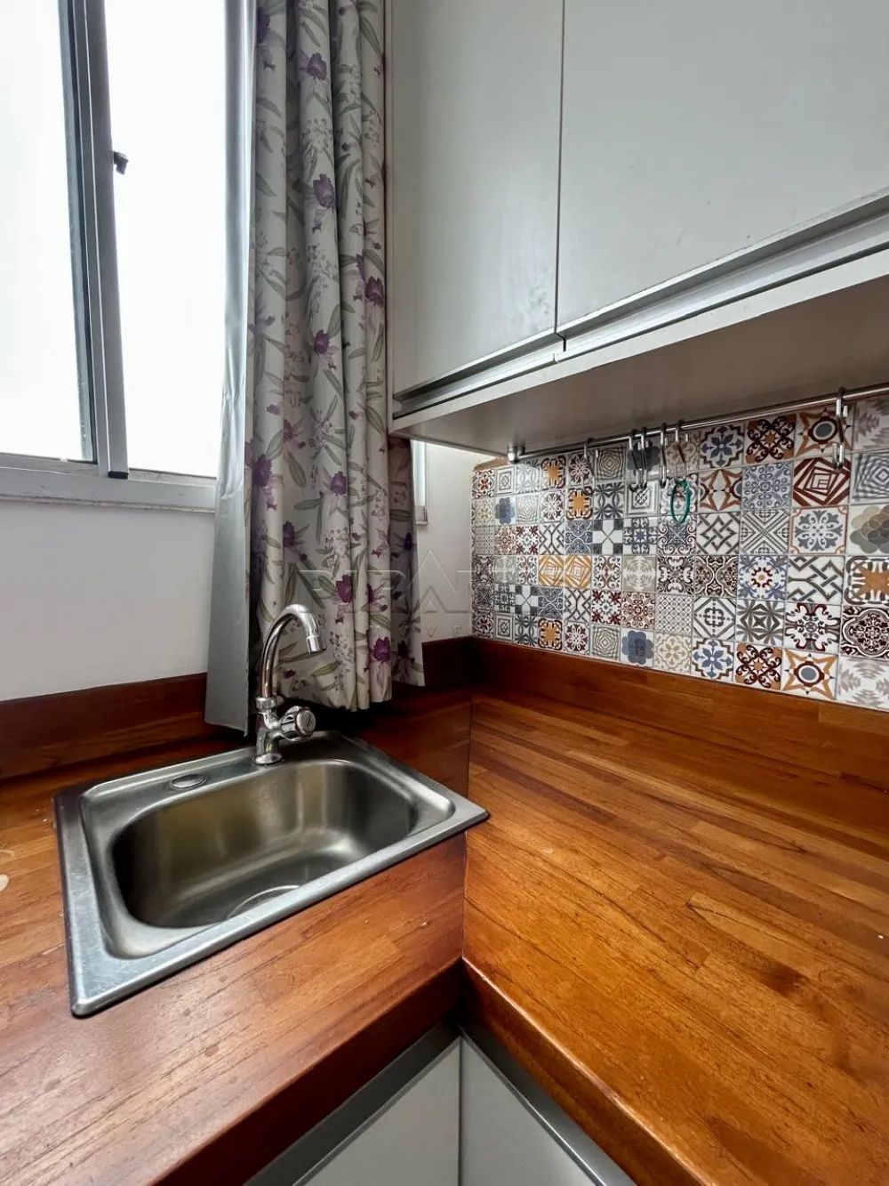 Alugar Apartamento / Padr&atilde;o em Ribeir&atilde;o Preto R$ 1.750,00 - Foto 19