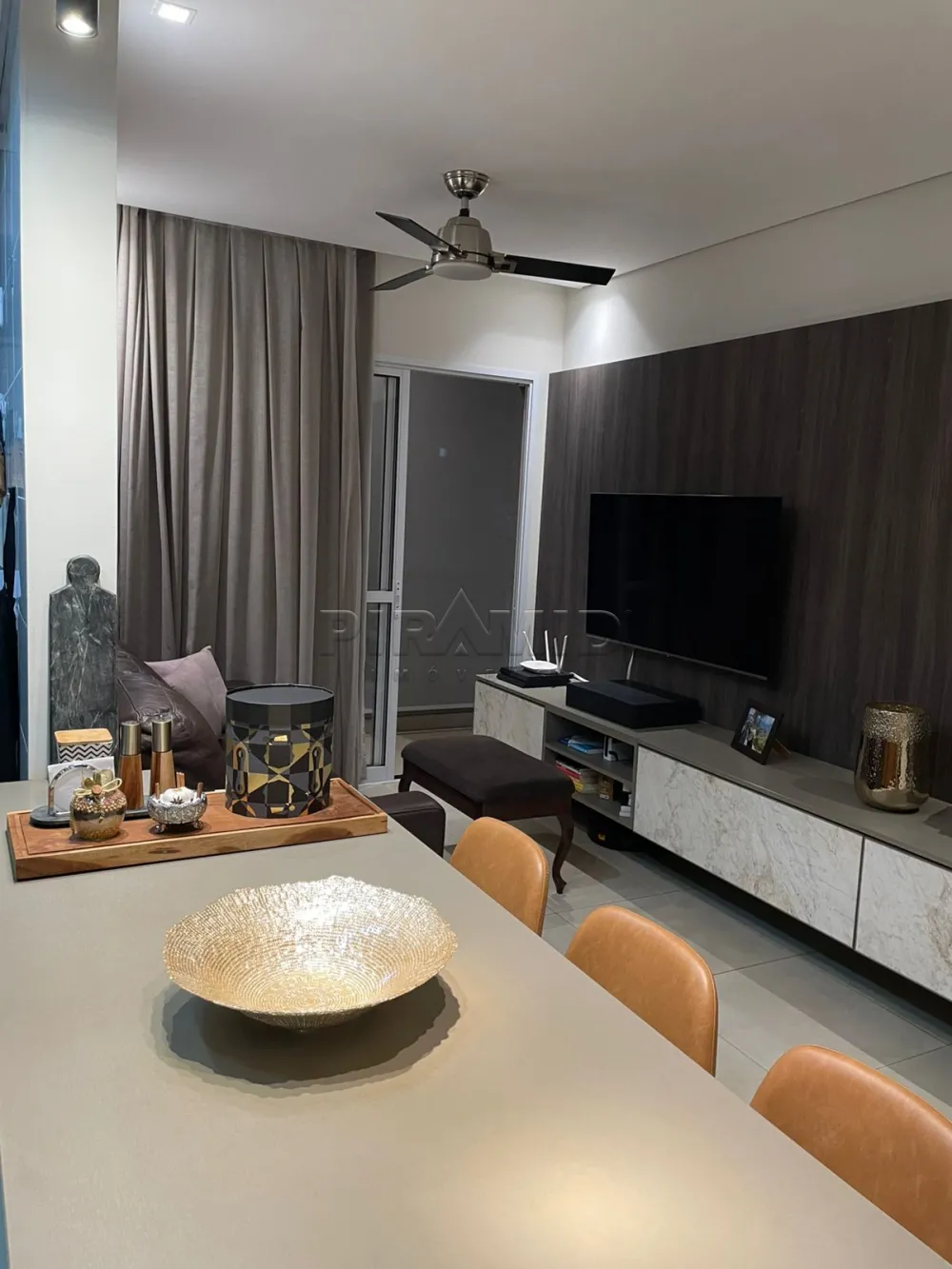 Comprar Apartamento / Padr&atilde;o em Ribeir&atilde;o Preto R$ 600.000,00 - Foto 2