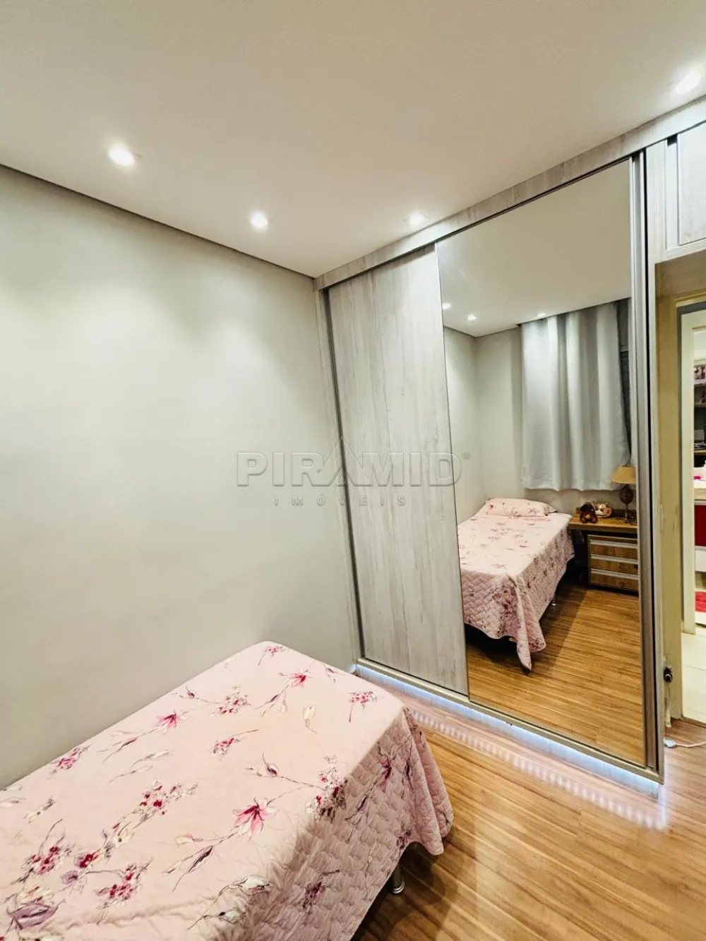 Comprar Apartamento / Padr&atilde;o em Ribeir&atilde;o Preto R$ 320.000,00 - Foto 9