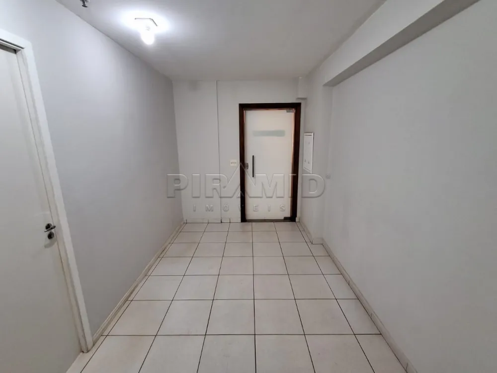 Alugar Comercial / Sala em Ribeir&atilde;o Preto R$ 1.000,00 - Foto 2