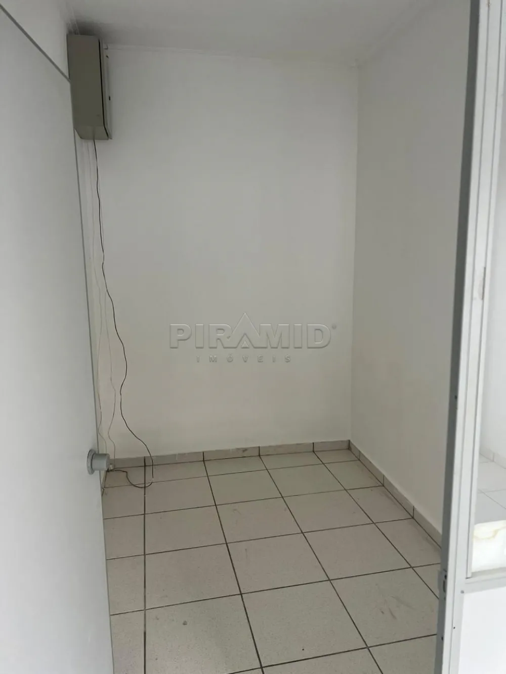 Alugar Comercial / Ponto Comercial em Ribeir&atilde;o Preto R$ 4.900,00 - Foto 5