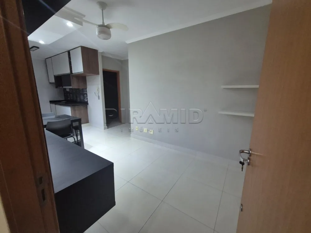 Alugar Apartamento / Padr&atilde;o em Ribeir&atilde;o Preto R$ 1.300,00 - Foto 1