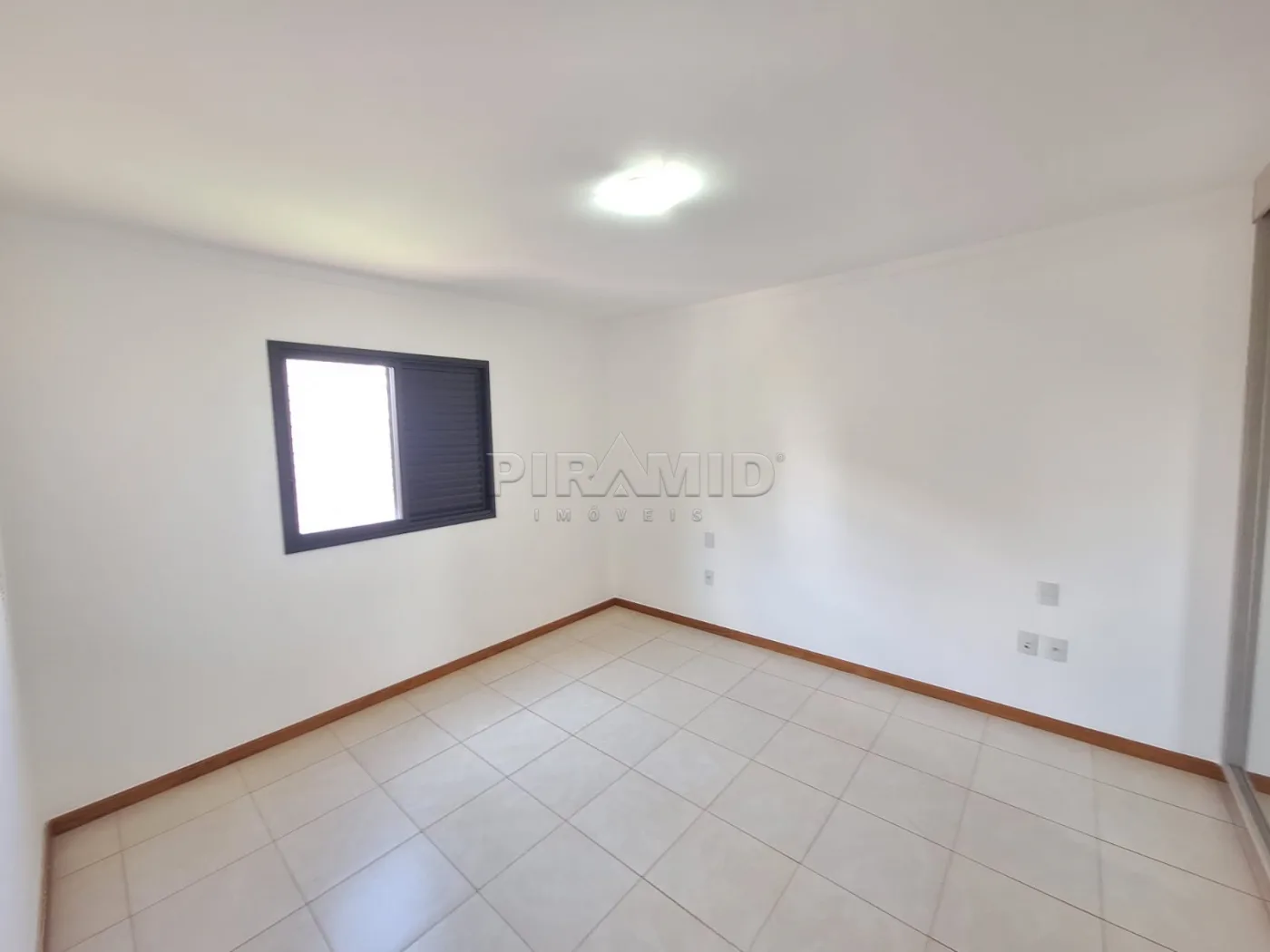 Alugar Apartamento / Padr&atilde;o em Ribeir&atilde;o Preto R$ 4.600,00 - Foto 17