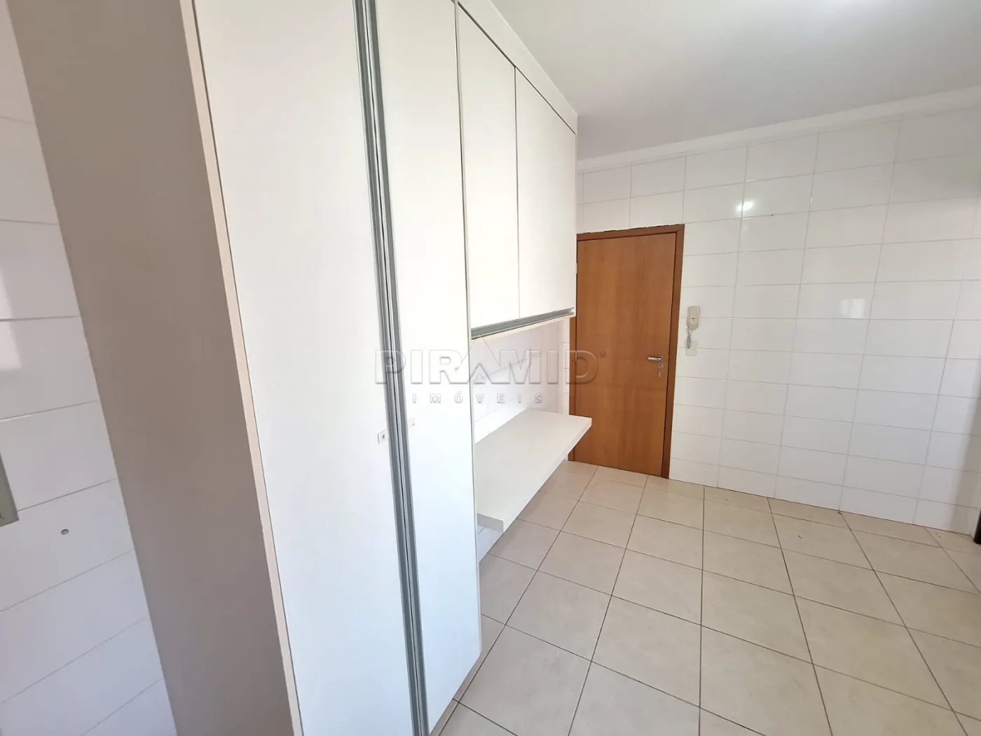 Alugar Apartamento / Padr&atilde;o em Ribeir&atilde;o Preto R$ 4.600,00 - Foto 26