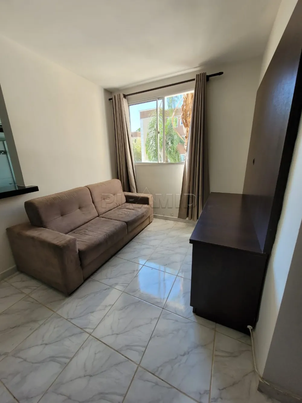 Comprar Apartamento / Padr&atilde;o em Ribeir&atilde;o Preto R$ 200.000,00 - Foto 2