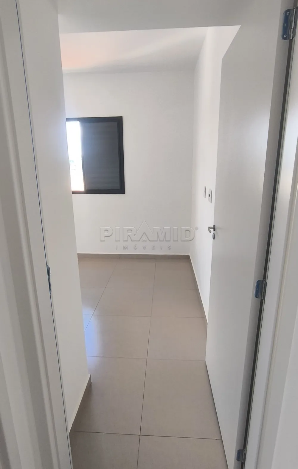 Alugar Apartamento / Padr&atilde;o em Ribeir&atilde;o Preto R$ 1.150,00 - Foto 8