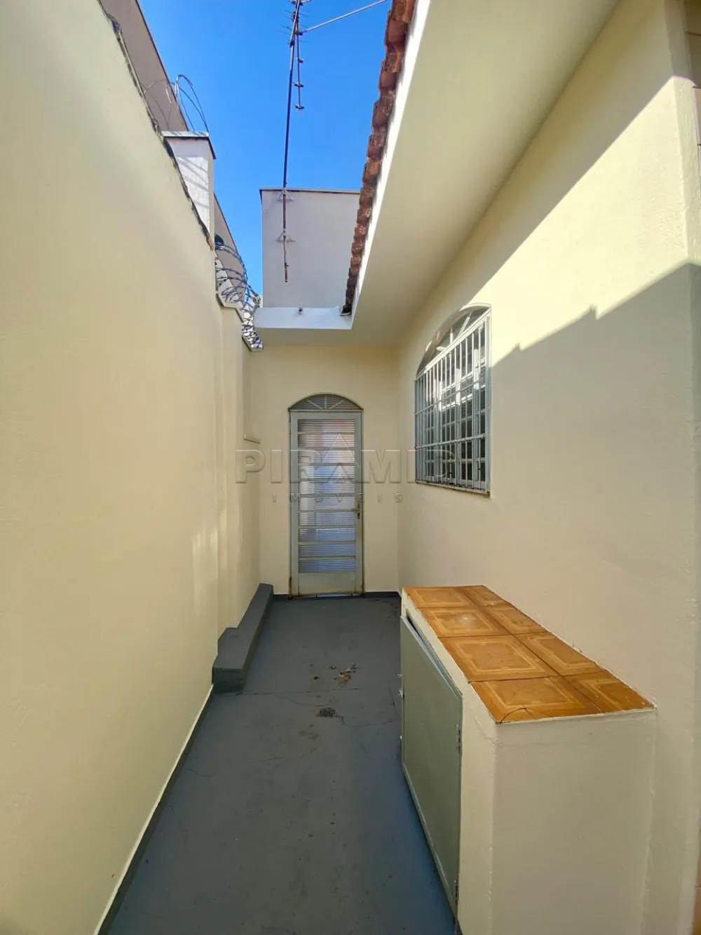 Alugar Casa / Padr&atilde;o em Ribeir&atilde;o Preto R$ 3.200,00 - Foto 18