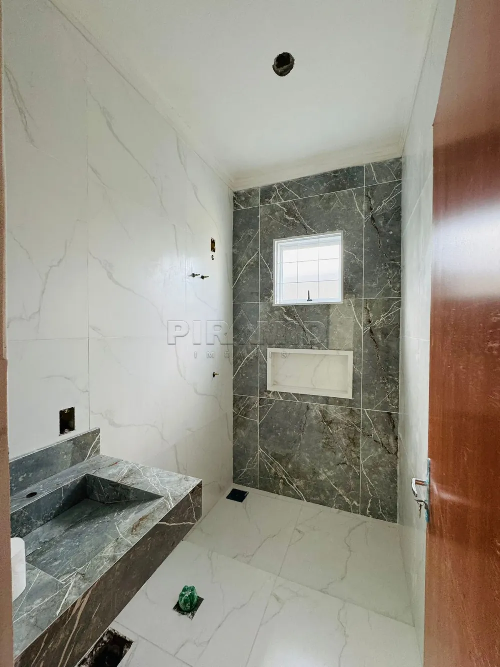 Comprar Casa / Padr&atilde;o em Ribeir&atilde;o Preto R$ 296.000,00 - Foto 4