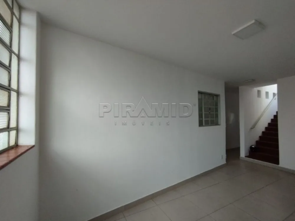 Alugar Casa / Padr&atilde;o em Ribeir&atilde;o Preto R$ 2.000,00 - Foto 2