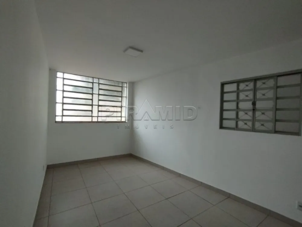 Alugar Casa / Padr&atilde;o em Ribeir&atilde;o Preto R$ 2.000,00 - Foto 3