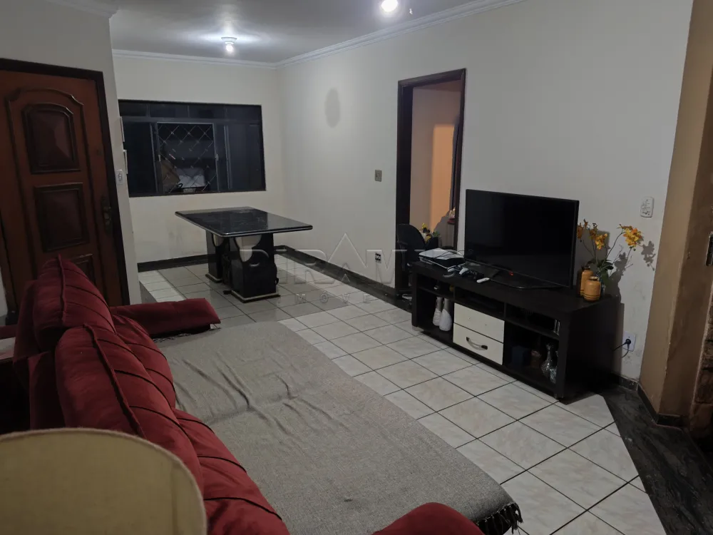 Alugar Casa / Padr&atilde;o em Ribeir&atilde;o Preto R$ 2.000,00 - Foto 5