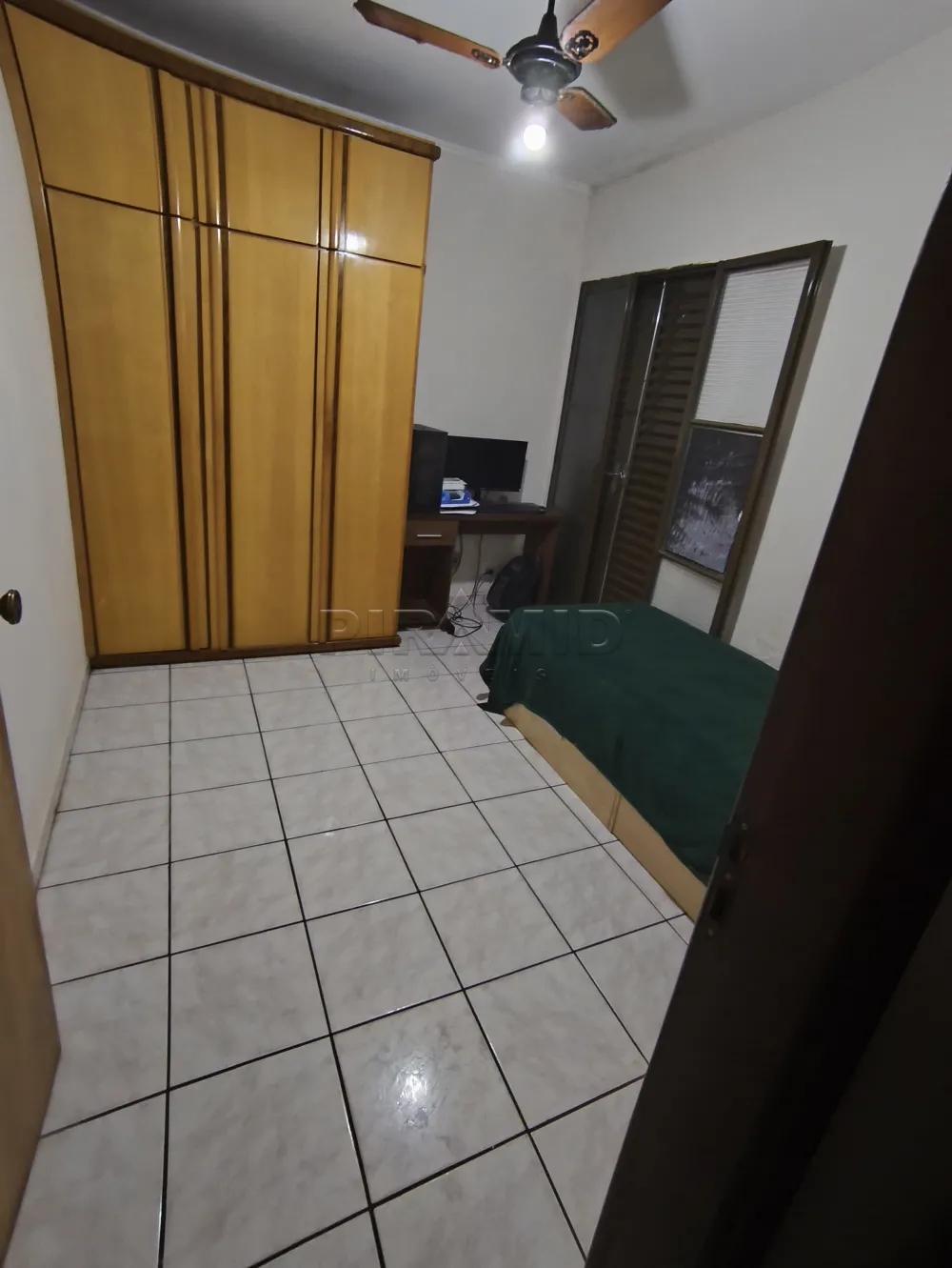 Alugar Casa / Padr&atilde;o em Ribeir&atilde;o Preto R$ 2.000,00 - Foto 6