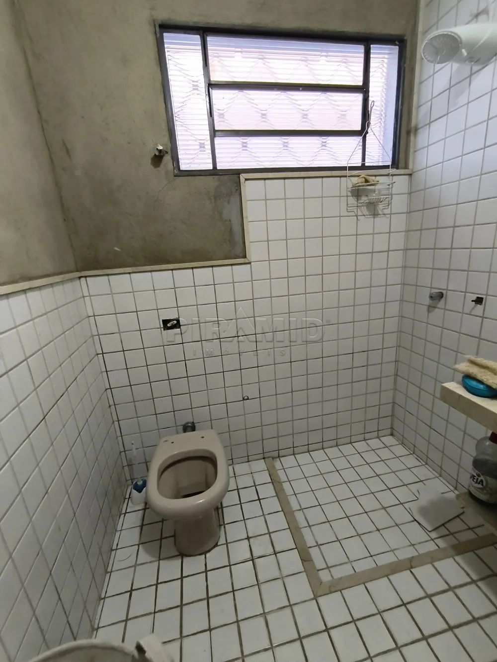 Alugar Casa / Padr&atilde;o em Ribeir&atilde;o Preto R$ 2.000,00 - Foto 8