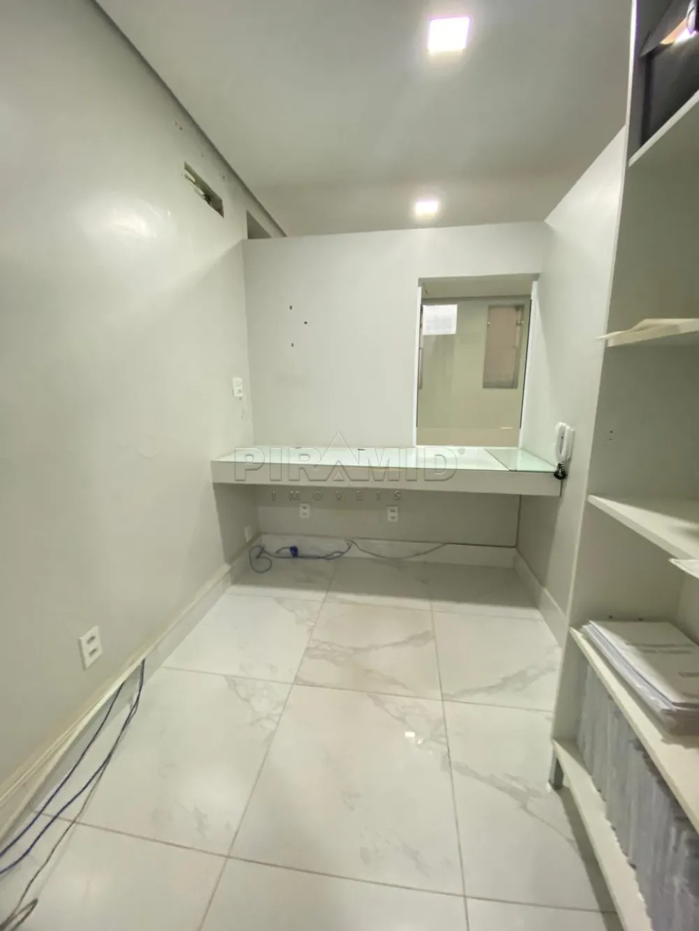 Alugar Comercial / Sal&atilde;o em Ribeir&atilde;o Preto R$ 3.500,00 - Foto 4